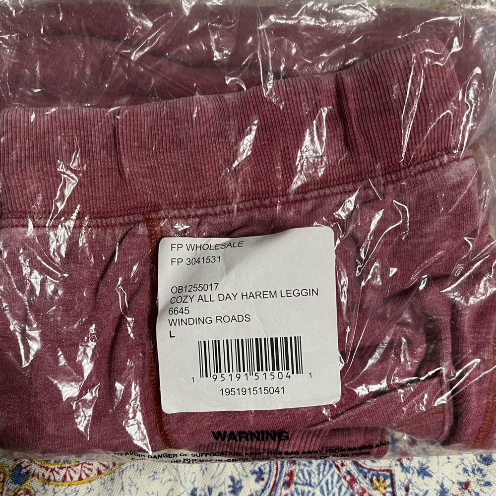 NWT Intimately Free People Cozy All Day harem leggings L - Picture 3 of 3